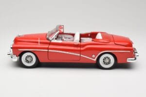 Buick Skylark Red Motormax 1:18 411393-M1 Diecast - image 4 of 8