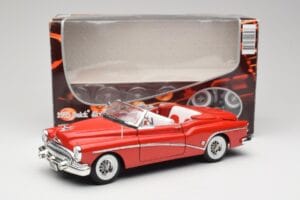Buick Skylark Red Motormax 1:18 411393-M1 Diecast - image 8 of 8