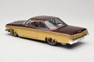Chevrolet Bel Air Gold & Brown Maisto 1:18 31064 Diecast - image 7 of 8