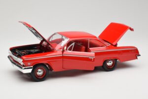 Chevrolet Bel Air Red Maisto 1:18 31641 Diecast - image 2 of 8