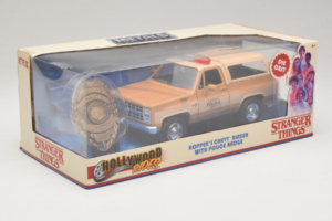 Chevrolet Blazer K5 Police Stranger Things Metals Diecast 1:24 31111-24 Diecast - image 2 of 3