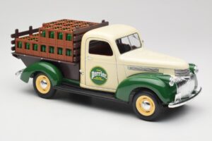 Chevrolet Brasseur Perrier Delivery Van Green Solido 1:18 203243 Diecast - image 6 of 8