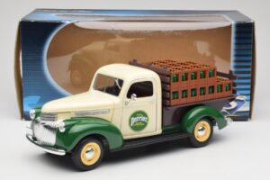 Chevrolet Brasseur Perrier Delivery Van Green Solido 1:18 203243 Diecast - image 8 of 8