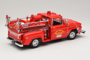 Chevrolet C-20 Fire Truck Sun Star 1:18 1383 Diecast - image 2 of 6