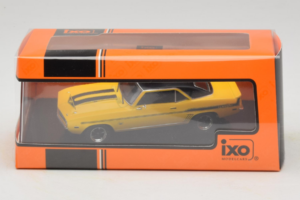 Chevrolet Camaro Yenko SYC Yellow IXO 1:43 CLC591N Diecast - image 4 of 4