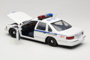 Chevrolet Caprice Canada Police UT Models 1:18 21023 Diecast - image 5 of 8