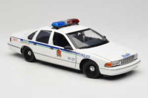 Chevrolet Caprice Canada Police UT Models 1:18 21023 Diecast - image 6 of 8