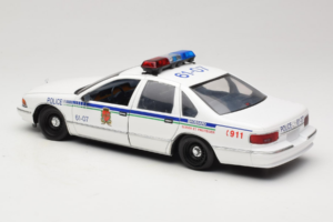 Chevrolet Caprice Canada Police UT Models 1:18 21023 Diecast - image 7 of 8