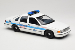 Chevrolet Caprice Chicago Police UT Models 1:18 180142096 Diecast - image 6 of 8