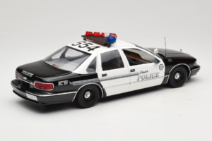 Chevrolet Caprice Glendale Police UT Models 1:18 21026 Diecast - image 3 of 8