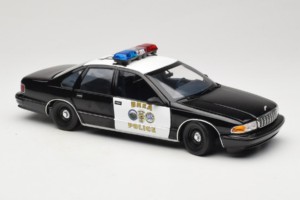 Chevrolet Caprice California Police UT Models 1:18 180142098 Diecast - image 6 of 8