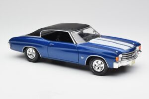 Chevrolet Chevelle SS 454 Blue Maisto 1:18 531886 Diecast - image 6 of 8