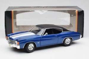 Chevrolet Chevelle SS 454 Blue Maisto 1:18 531886 Diecast - image 8 of 8