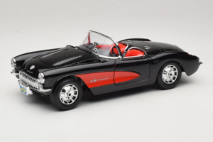 Chevrolet Corvette C1 Black & Red Bburago 1:18 3034-M1 Diecast