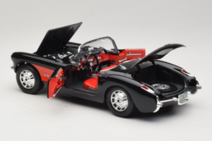 Chevrolet Corvette C1 Black & Red Bburago 1:18 3034-M1 Diecast - image 5 of 8