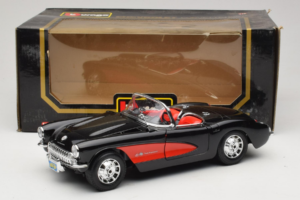 Chevrolet Corvette C1 Black & Red Bburago 1:18 3034-M1 Diecast - image 8 of 8