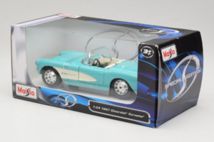 Chevrolet Corvette C1 Mint Green Maisto 1:24 31275 Diecast - image 3 of 3