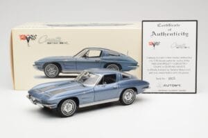 Chevrolet Corvette C2 Blue Grey Metallic AUTOart 1:18 71182 Diecast - image 8 of 8