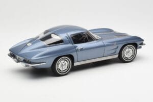 Chevrolet Corvette C2 Blue Grey Metallic AUTOart 1:18 71182 Diecast - image 3 of 8