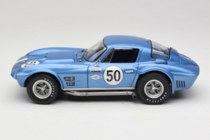 Chevrolet Corvette C2 Grand Sport #50 Nassau Speed Week 1963 Exoto 1:18 RLG18024 Diecast - image 4 of 8