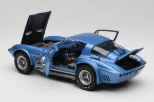 Chevrolet Corvette C2 Grand Sport #50 Nassau Speed Week 1963 Exoto 1:18 RLG18024 Diecast - image 5 of 8