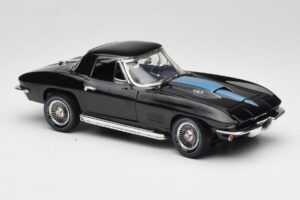Chevrolet Corvette C2 Black American Muscle 1:18 AMM1099/06 Diecast - image 6 of 8