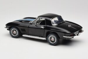 Chevrolet Corvette C2 Black American Muscle 1:18 AMM1099/06 Diecast - image 7 of 8