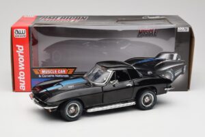 Chevrolet Corvette C2 Black American Muscle 1:18 AMM1099/06 Diecast - image 8 of 8