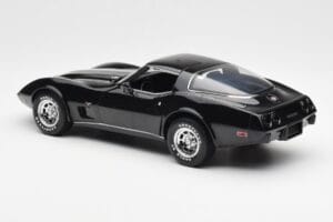 Chevrolet Corvette C3 Black UT Models 1:18 21071 Diecast - image 7 of 8