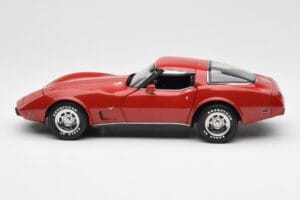 Chevrolet Corvette C3 Red UT Models 1:18 21073 Diecast - image 4 of 8