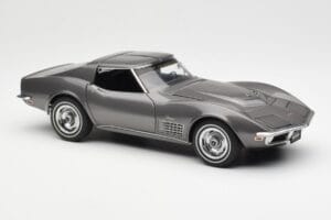 Chevrolet Corvette C3 Spider Laguna Grey Metallic AUTOart 1:18 71173 Diecast - image 6 of 8