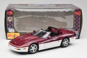 Chevrolet Corvette C4 Indy 500 Pace Car Maisto 1:18 56011 Diecast - image 8 of 8