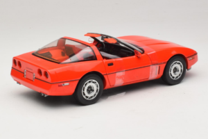 Chevrolet Corvette C4 Larry Sellers Big Lebowski Movie Car GreenLight 1:18 13533 Diecast - image 2 of 6