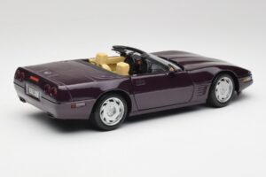 Chevrolet Corvette C4 LT4 Convertible Purple Metallic Maisto 1:18 50277 Diecast - image 3 of 8