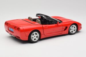 Chevrolet Corvette C5 Cabriolet Red Bburago 1:18 3076 Diecast - image 3 of 8