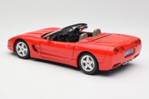 Chevrolet Corvette C5 Cabriolet Red Bburago 1:18 3076 Diecast - image 7 of 8