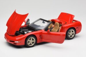 Chevrolet Corvette C5 Convertible Red UT Models 1:18 21006 Diecast - image 2 of 8