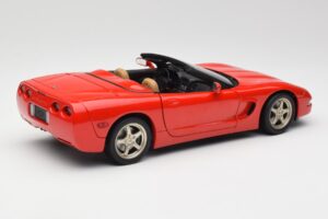 Chevrolet Corvette C5 Convertible Red UT Models 1:18 21006 Diecast - image 3 of 8