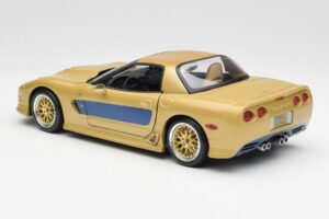 Chevrolet Corvette C5 Guldstrand Signature Edition Gold Maisto 1:18 31657 Diecast - image 7 of 8