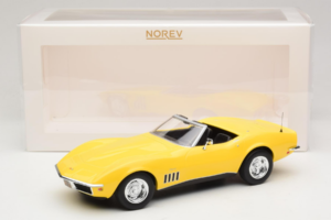 Chevrolet Corvette C3 Convertible Daytona Yellow Norev 1:18 189039 Diecast - image 6 of 6
