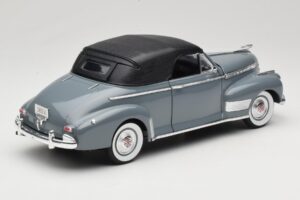Chevrolet Deluxe Convertible With Soft Top Grey Eagles Race 1:18 7497276 Diecast - image 3 of 8