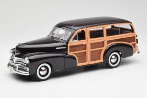 Chevrolet Fleetmaster Woody Brown Maisto 1:18 36854 Diecast