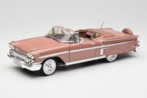 Chevrolet Impala Convertible Brown Motormax 1:18 73112 Diecast