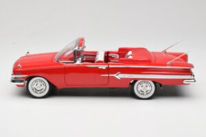 Chevrolet Impala Convertible Red Welly 1:18 9864W Diecast - image 4 of 8