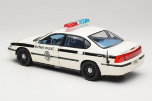 Chevrolet Impala Military Police Maisto 1:18 36611 Diecast - image 5 of 6