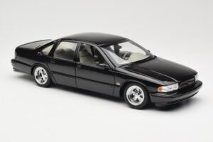 Chevrolet Impala SS Black AUTOart 1:18 71091 Diecast - image 6 of 8