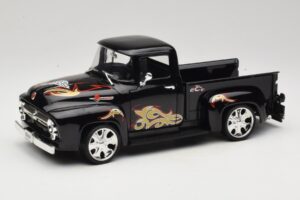 Chevrolet Old School Cody Project Truck & Chopper Set Joyride 1:18 33911 Diecast
