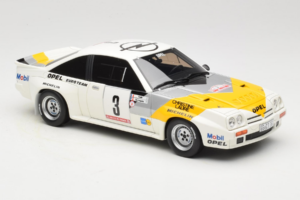 Opel Manta 400 Group B Rally Tour de Corse 1984 With Chevrolet G30 Service Van Otto 1:18 OT491 Resin - image 13 of 13