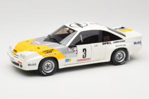 Opel Manta 400 Group B Rally Tour de Corse 1984 With Chevrolet G30 Service Van Otto 1:18 OT491 Resin - image 10 of 13