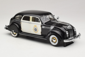 Chrysler Airflow Police Car Signature Models 1:18 CCSM01 Diecast - image 4 of 6